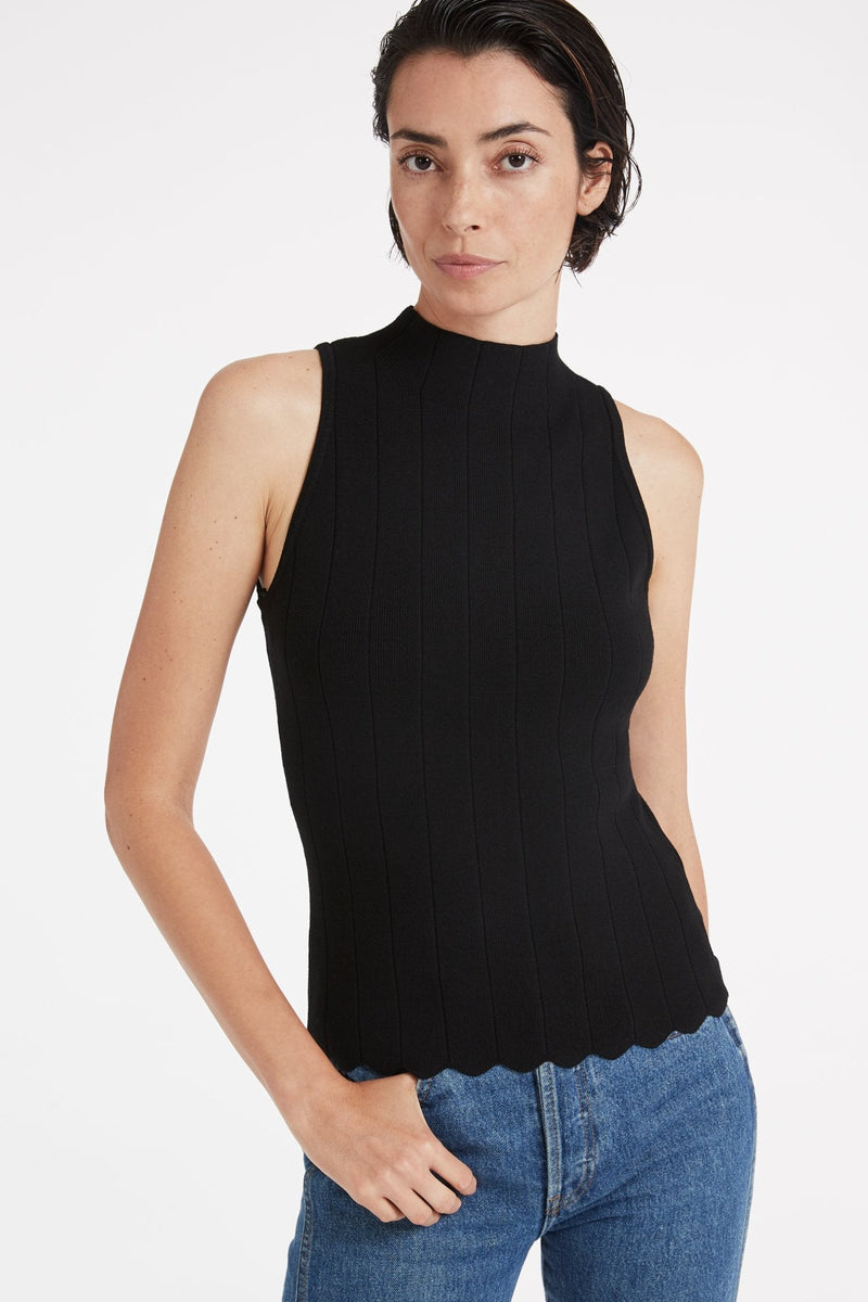 Ribbed Scallop Top