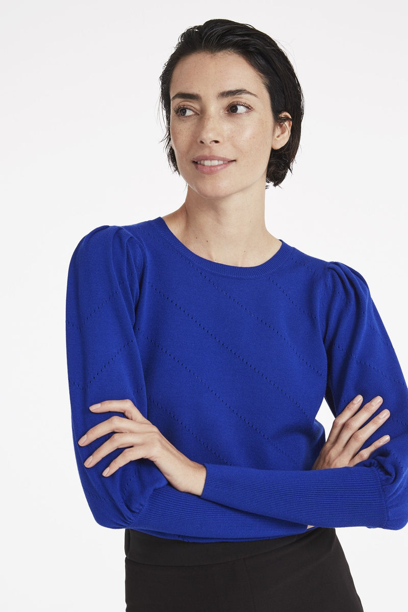 Diagonal Pointelle Poof Sleeve Top